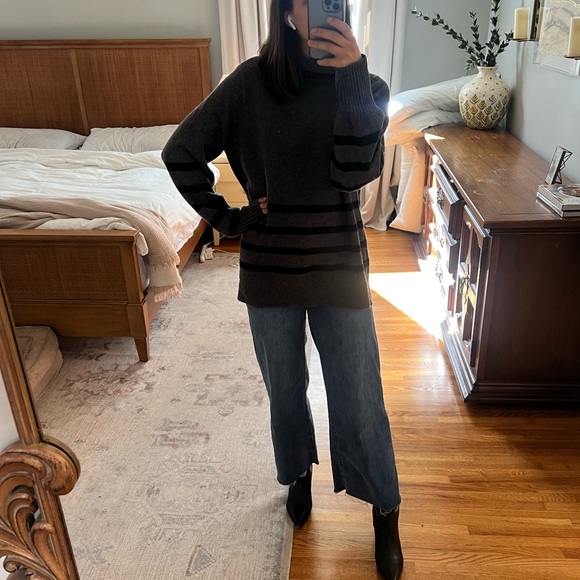 Striped Michael Kors gray/black turtleneck sweater - Size L - Picture 7 of 7